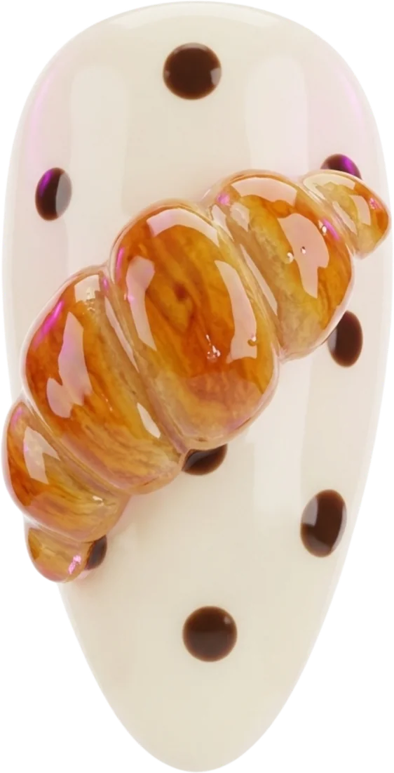 Unha branca de bolinhas com croissant 3D em gel